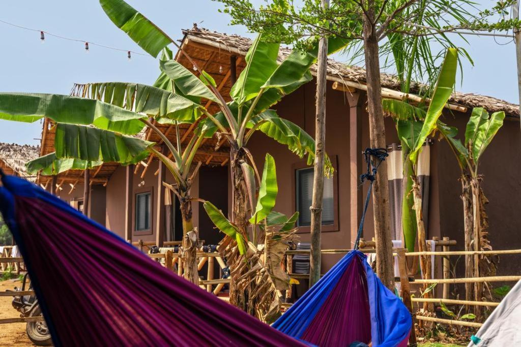 Hippie Land Nature Stay Hampi Exterior photo