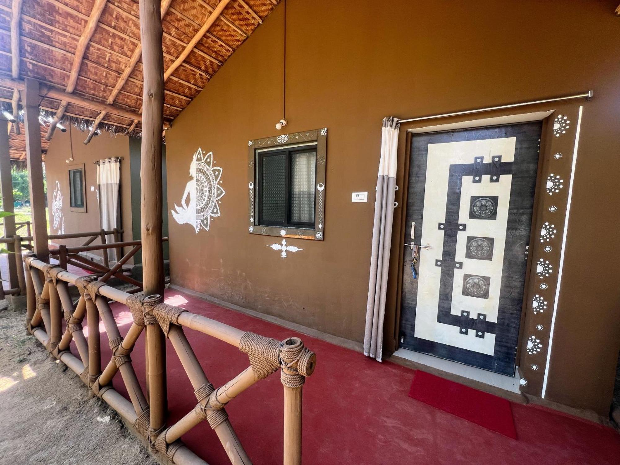 Hippie Land Nature Stay Hampi Exterior photo